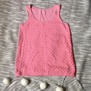 Gap eyelet tank top